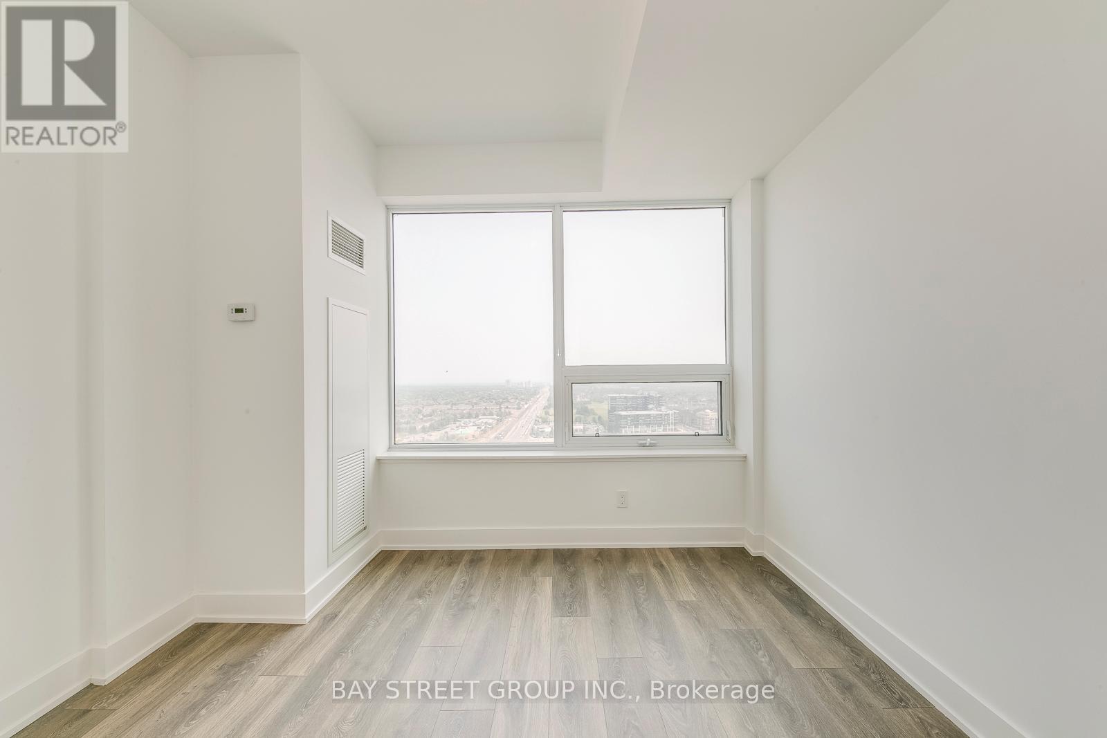 1910 - 297 Oak Walk Drive, Oakville, Ontario  L6H 3R6 - Photo 17 - W12889952