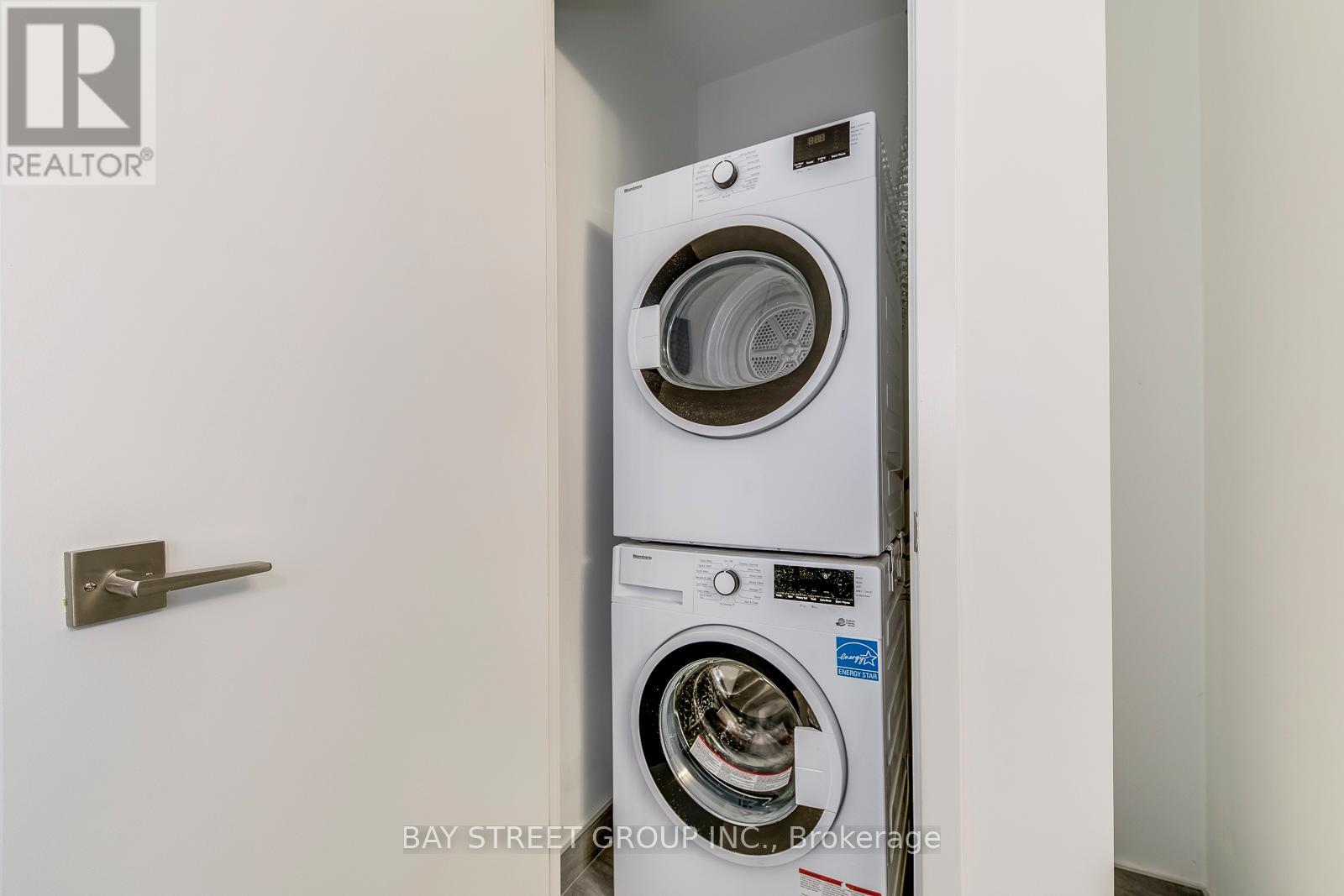 1910 - 297 Oak Walk Drive, Oakville, Ontario  L6H 3R6 - Photo 26 - W12889952