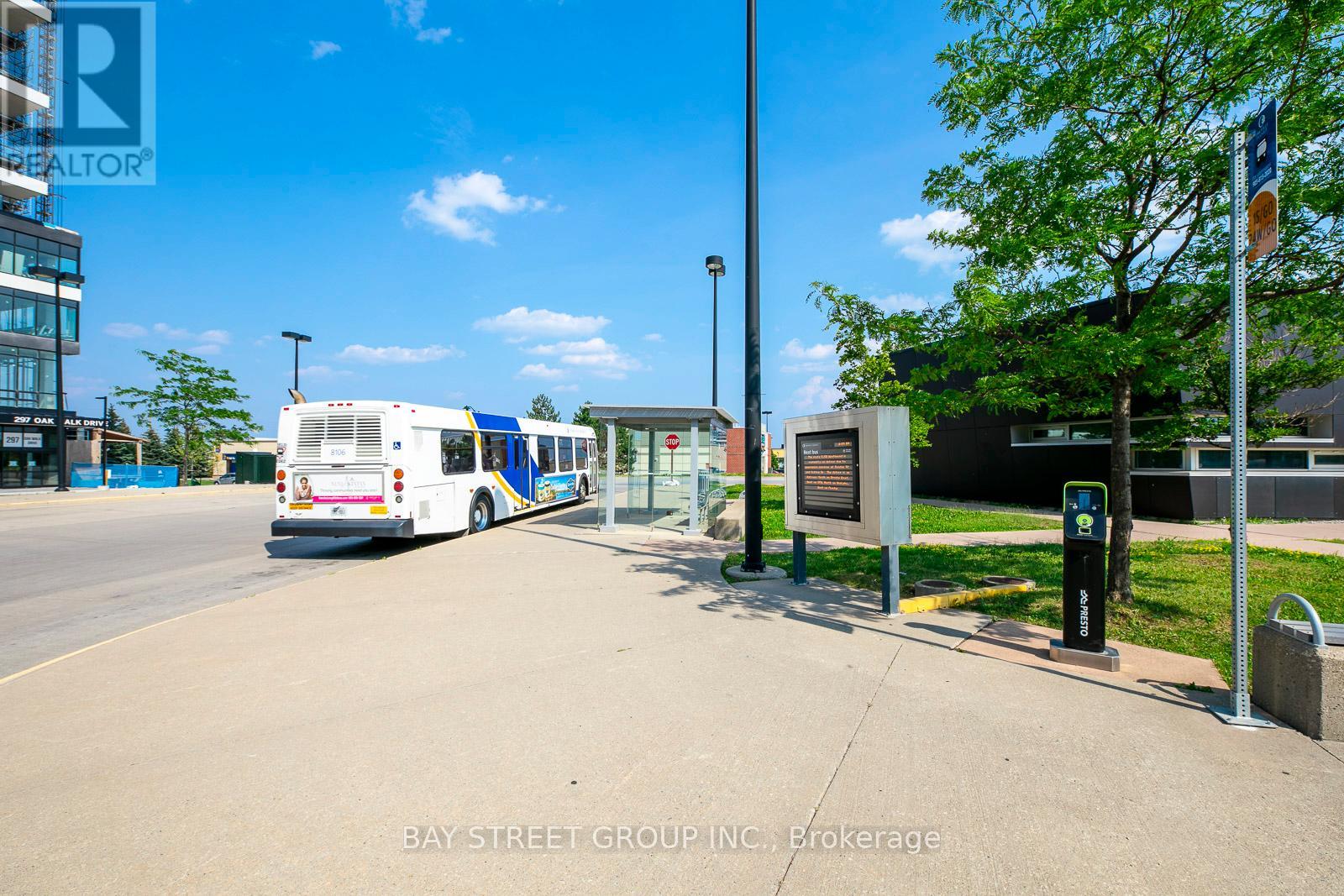 1910 - 297 Oak Walk Drive, Oakville, Ontario  L6H 3R6 - Photo 33 - W12889952