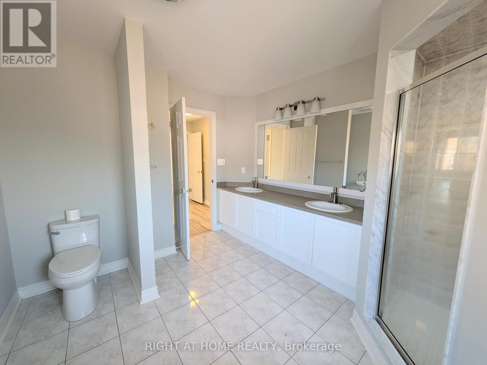 387 Grovehill Road, Oakville, Ontario  L6H 6P3 - Photo 15 - W12889966