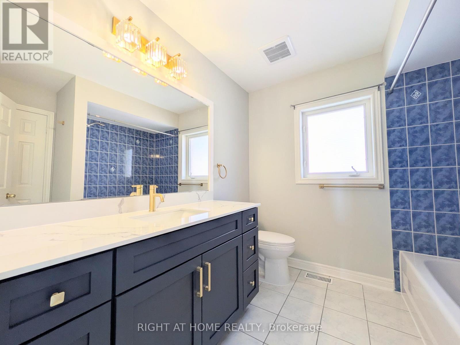 387 Grovehill Road, Oakville, Ontario  L6H 6P3 - Photo 18 - W12889966