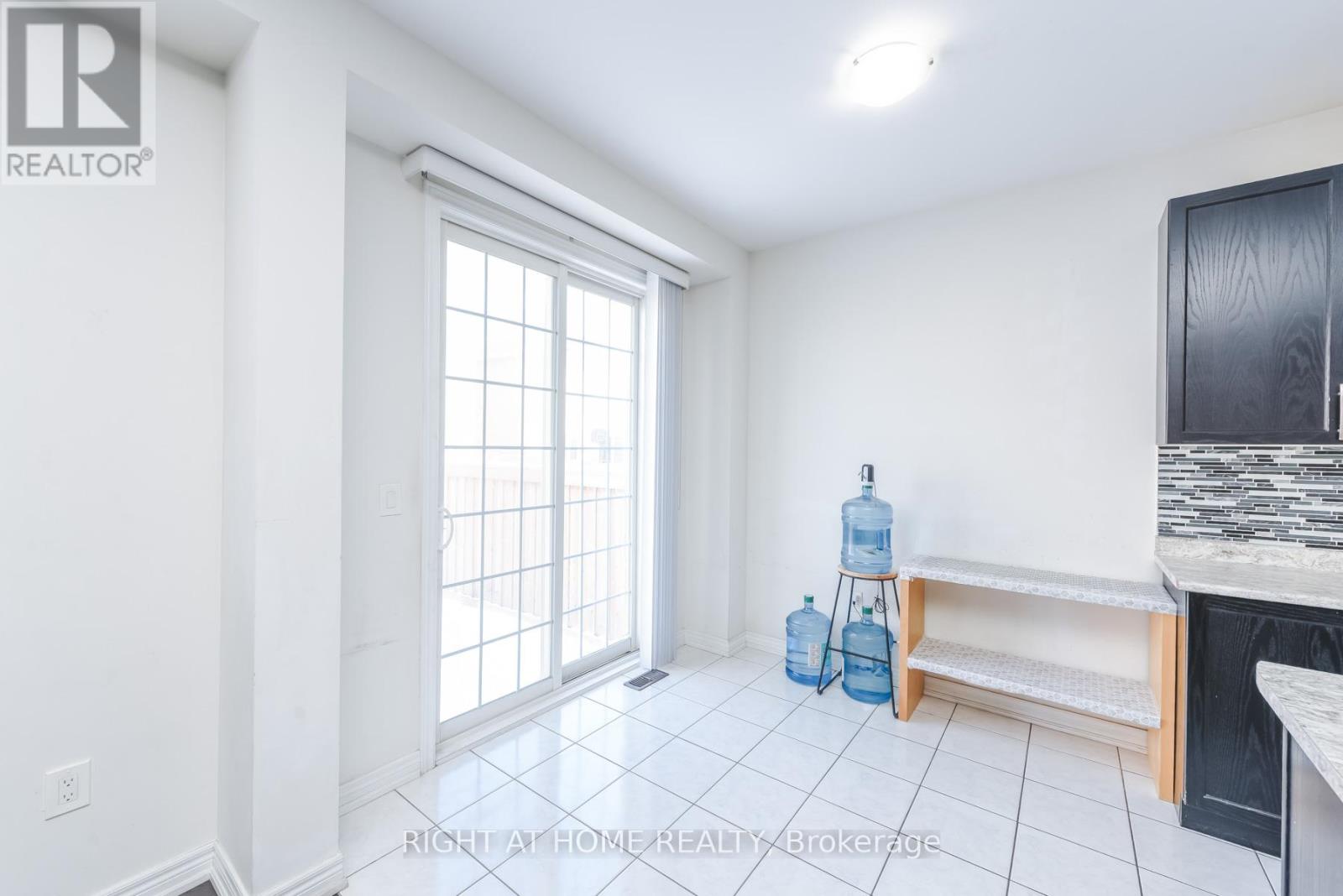 36 Spokanne Street, Brampton, Ontario  L6R 4A2 - Photo 19 - W12889974