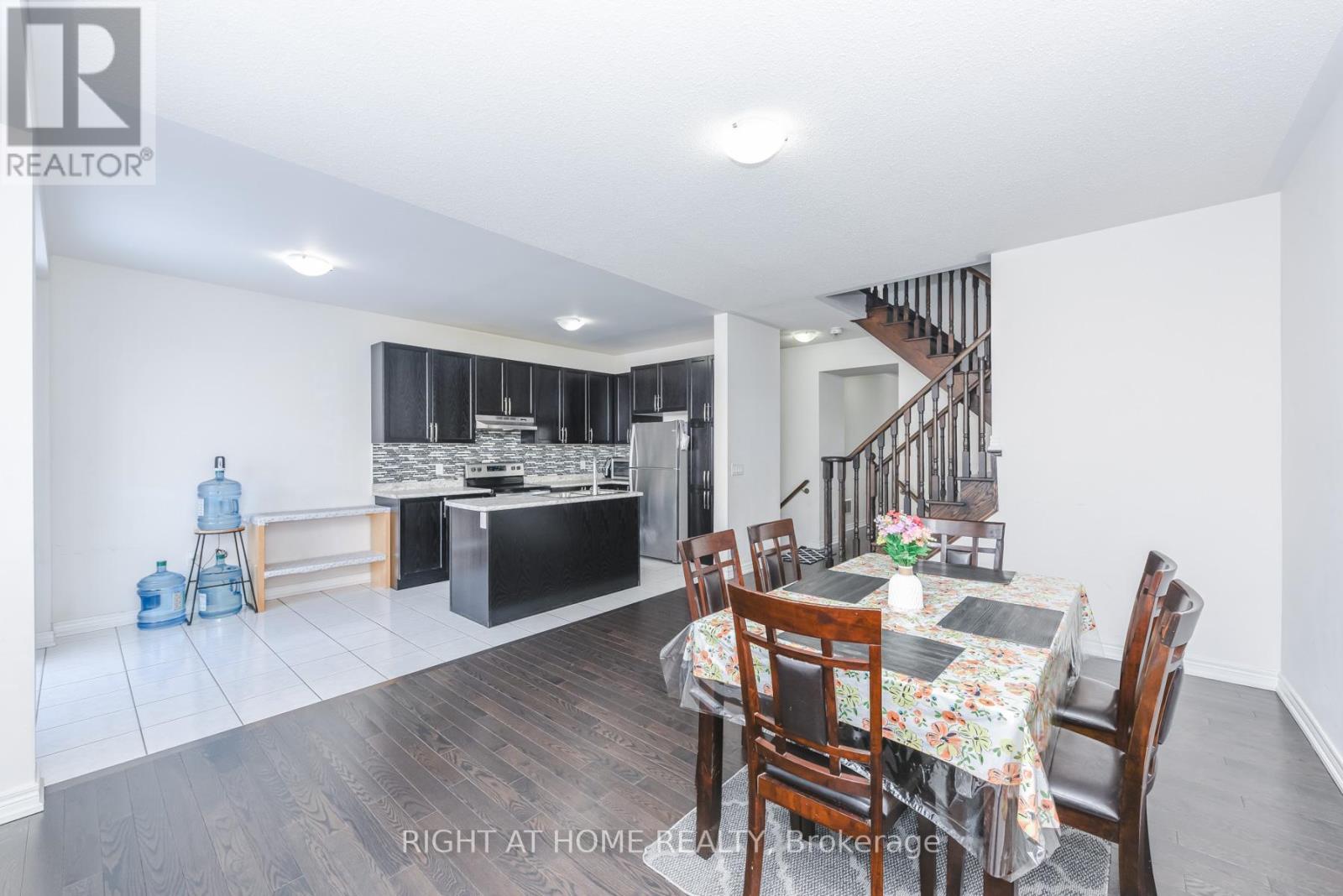 36 Spokanne Street, Brampton, Ontario  L6R 4A2 - Photo 23 - W12889974