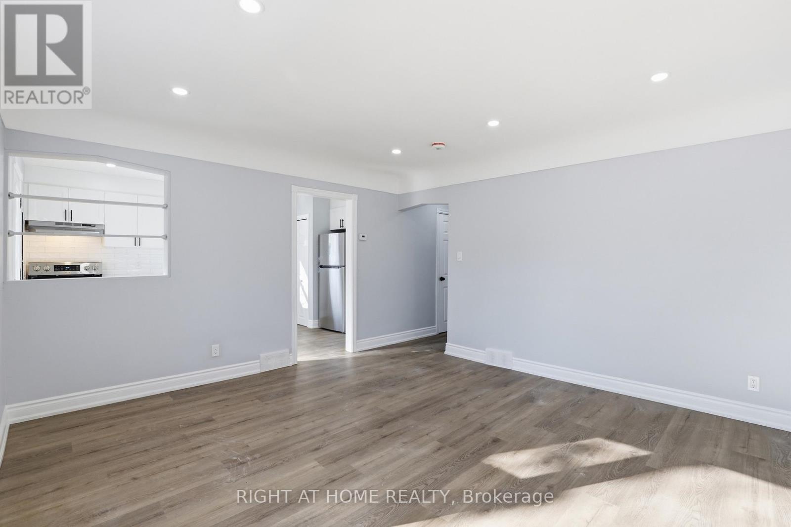 Main - 81 Maclennan Avenue, Hamilton, Ontario  L8V 1X5 - Photo 7 - X12889970