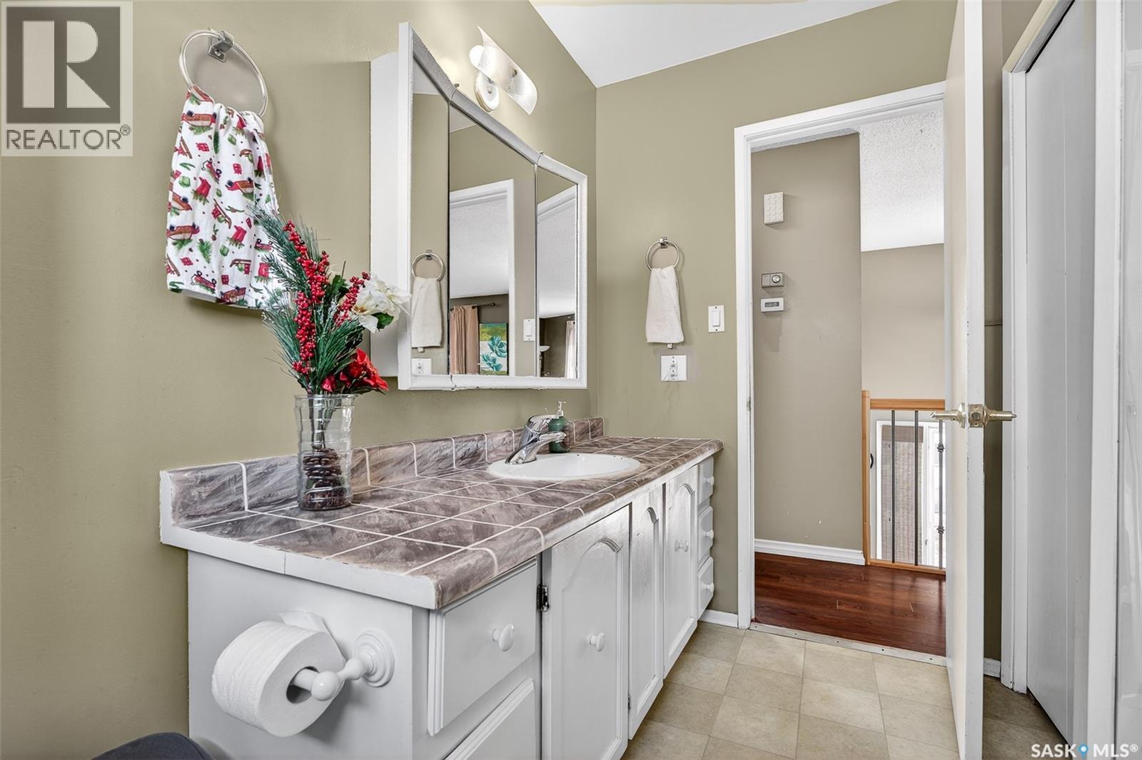 1351 14th Avenue Sw, Moose Jaw, Saskatchewan  S6H 0S9 - Photo 29 - SK028591