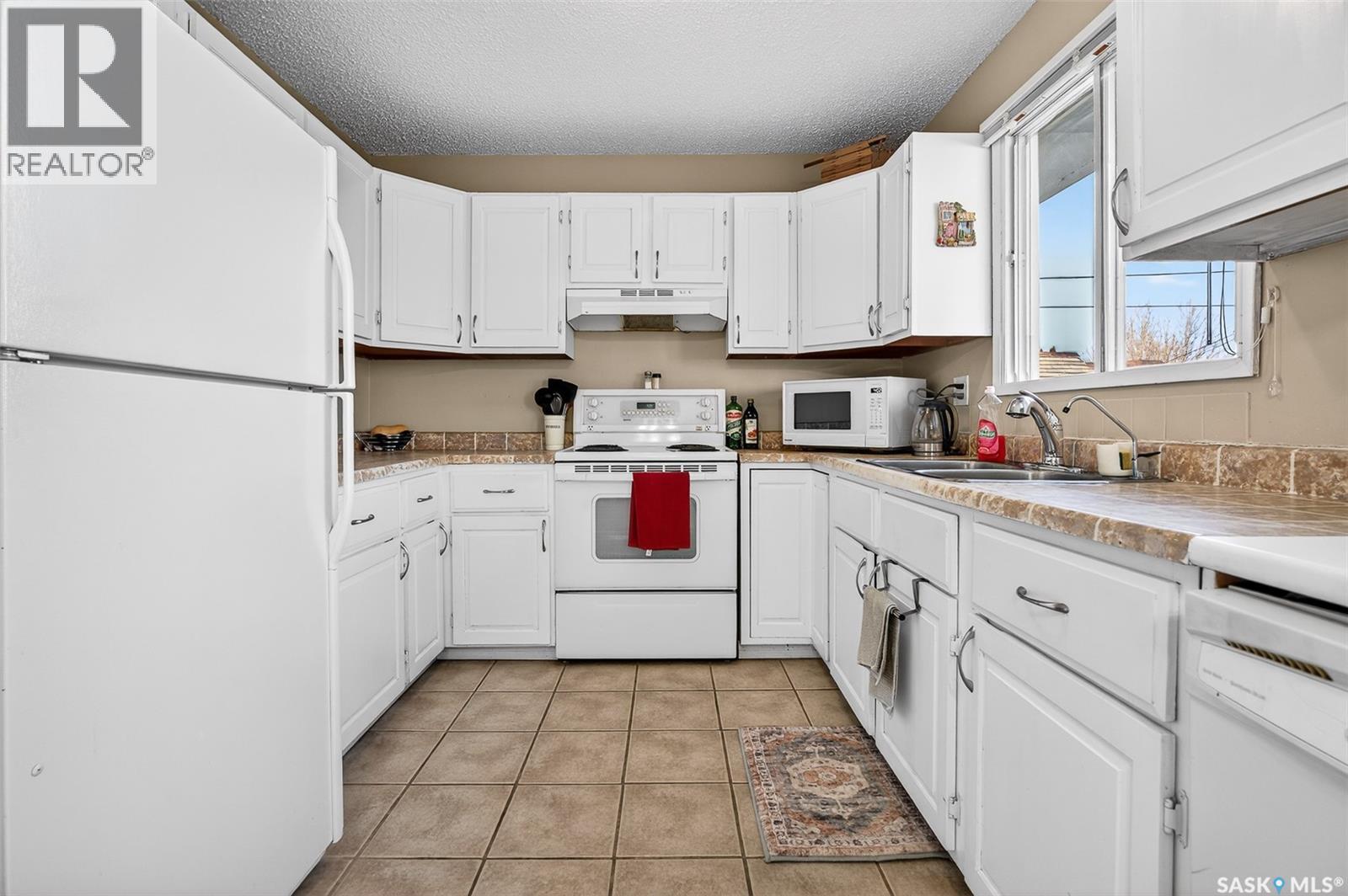 1351 14th Avenue Sw, Moose Jaw, Saskatchewan  S6H 0S9 - Photo 21 - SK028591