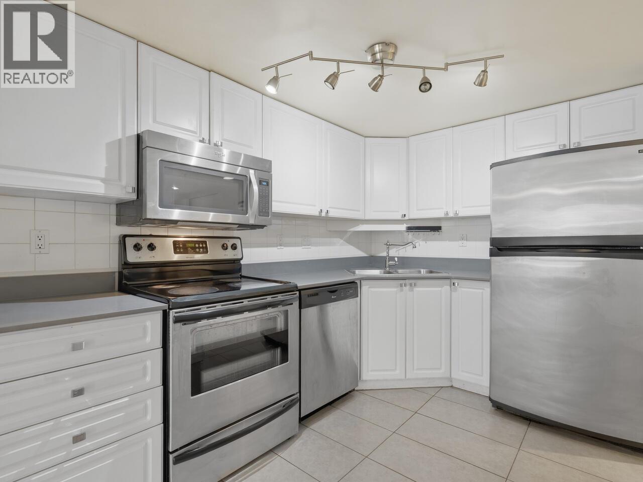 205 2485 Atkins Avenue, Port Coquitlam, British Columbia  V3C 1Z1 - Photo 8 - R3098977