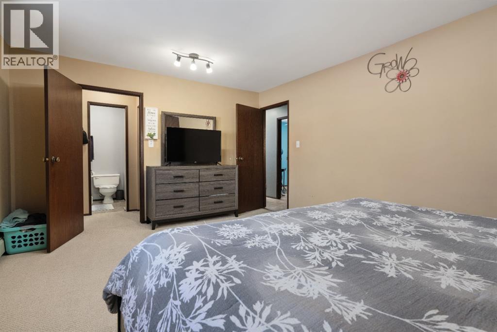 6310 43 Avenue, Camrose, Alberta  T4V 3M8 - Photo 13 - A2293554