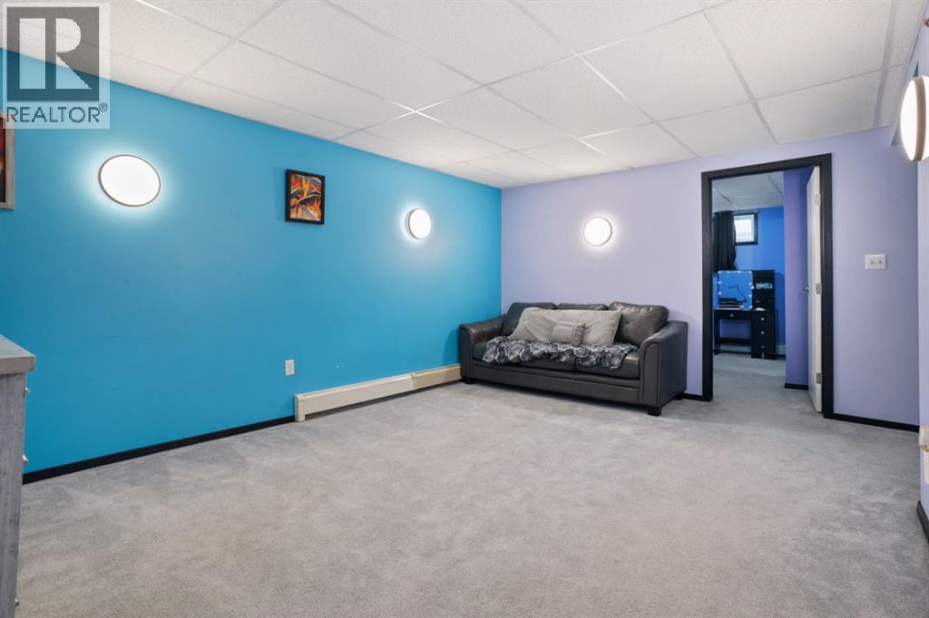 6310 43 Avenue, Camrose, Alberta  T4V 3M8 - Photo 21 - A2293554