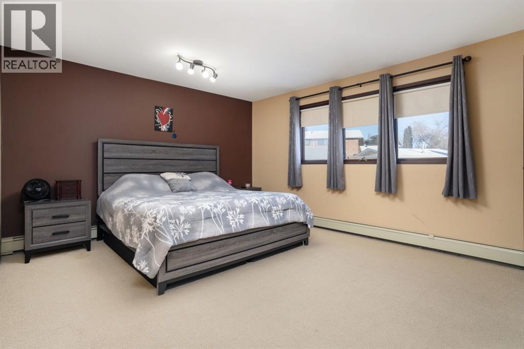 6310 43 Avenue, Camrose, Alberta  T4V 3M8 - Photo 12 - A2293554