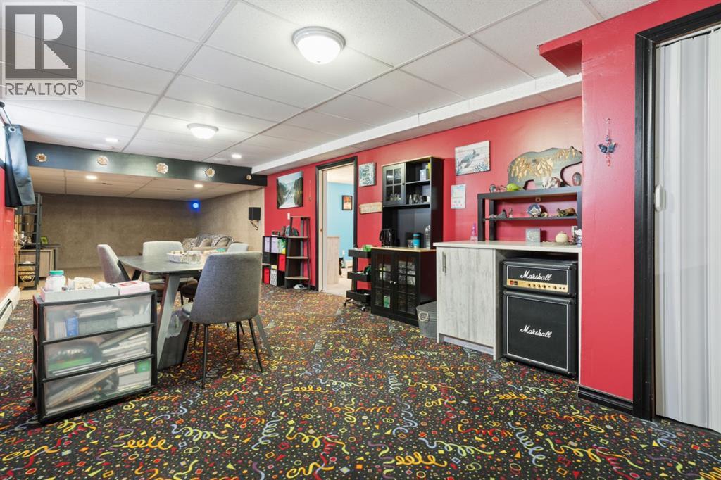 6310 43 Avenue, Camrose, Alberta  T4V 3M8 - Photo 30 - A2293554