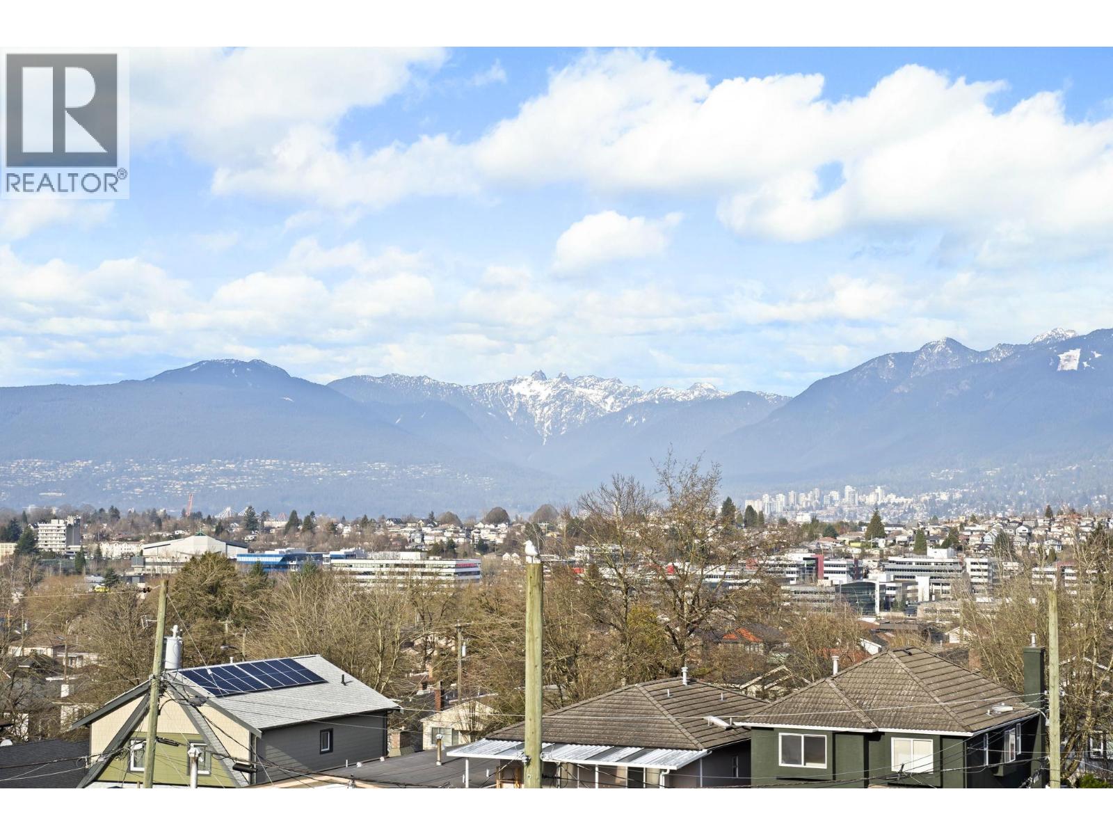Listing Picture 27 of 38 : 3192 E 23RD AVENUE, Vancouver / 溫哥華 - 魯藝地產 Yvonne Lu Group - MLS Medallion Club Member