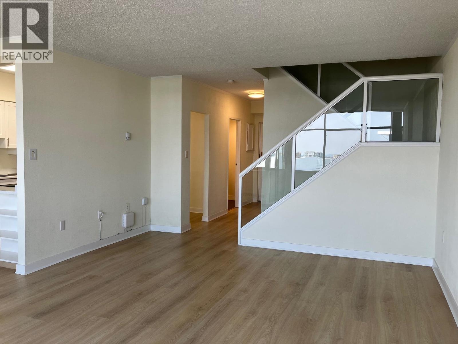 1603 6631 Minoru Boulevard, Richmond, British Columbia  V6Y 1Z1 - Photo 3 - R3100278