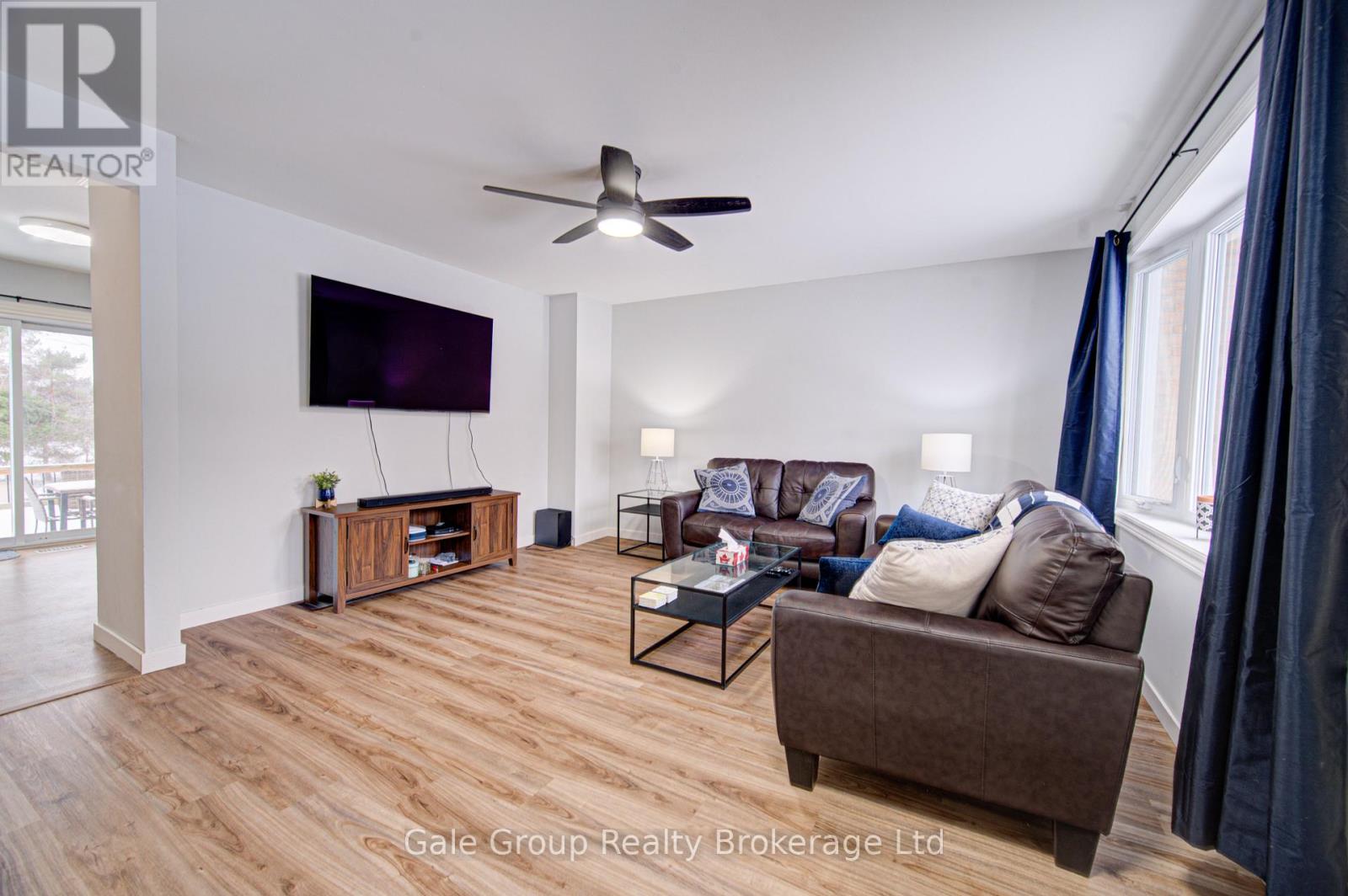 400 Odlum Drive, Woodstock (Woodstock - South), Ontario  N4S 3S2 - Photo 3 - X12890026