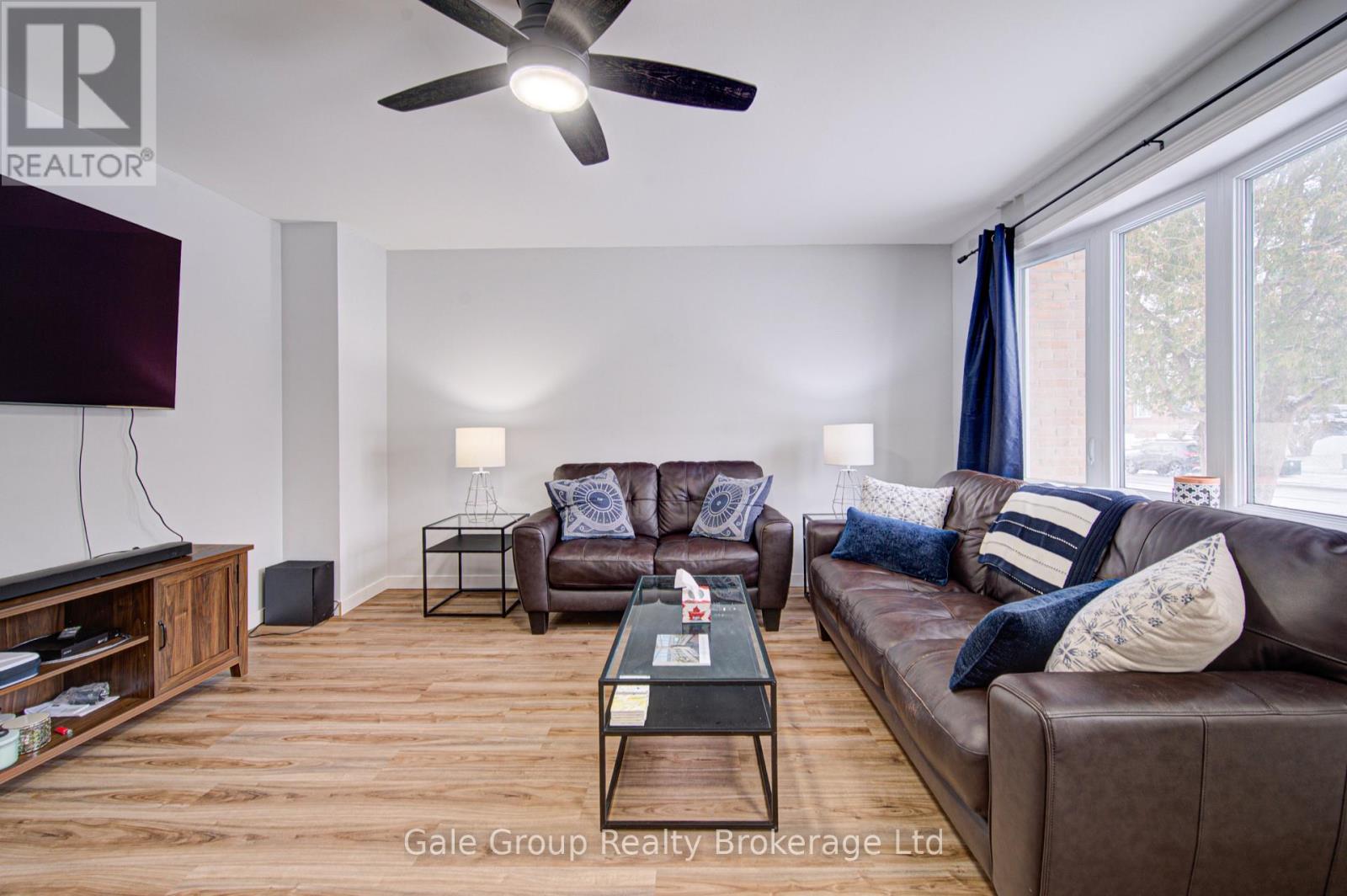 400 Odlum Drive, Woodstock (Woodstock - South), Ontario  N4S 3S2 - Photo 4 - X12890026