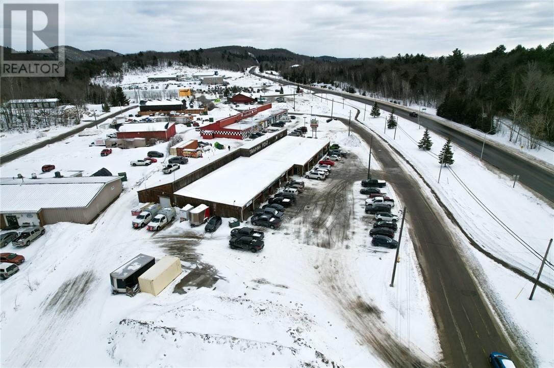 14 Oakland Boulevard, Elliot Lake, Ontario  P5A 2T1 - Photo 3 - 2126707