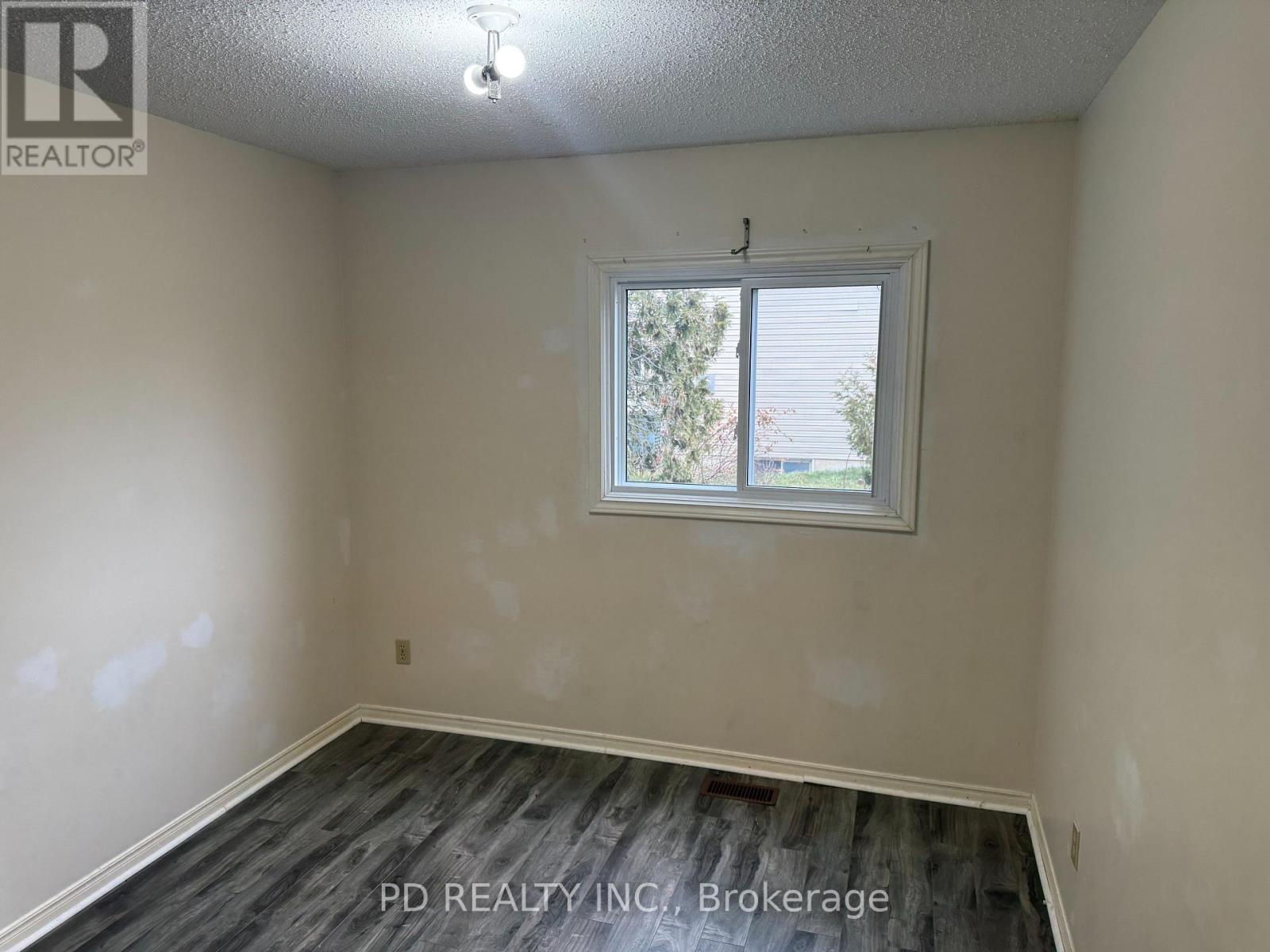 612 Hines Road, Haldimand (Dunnville), Ontario  N1A 2W7 - Photo 24 - X12890040