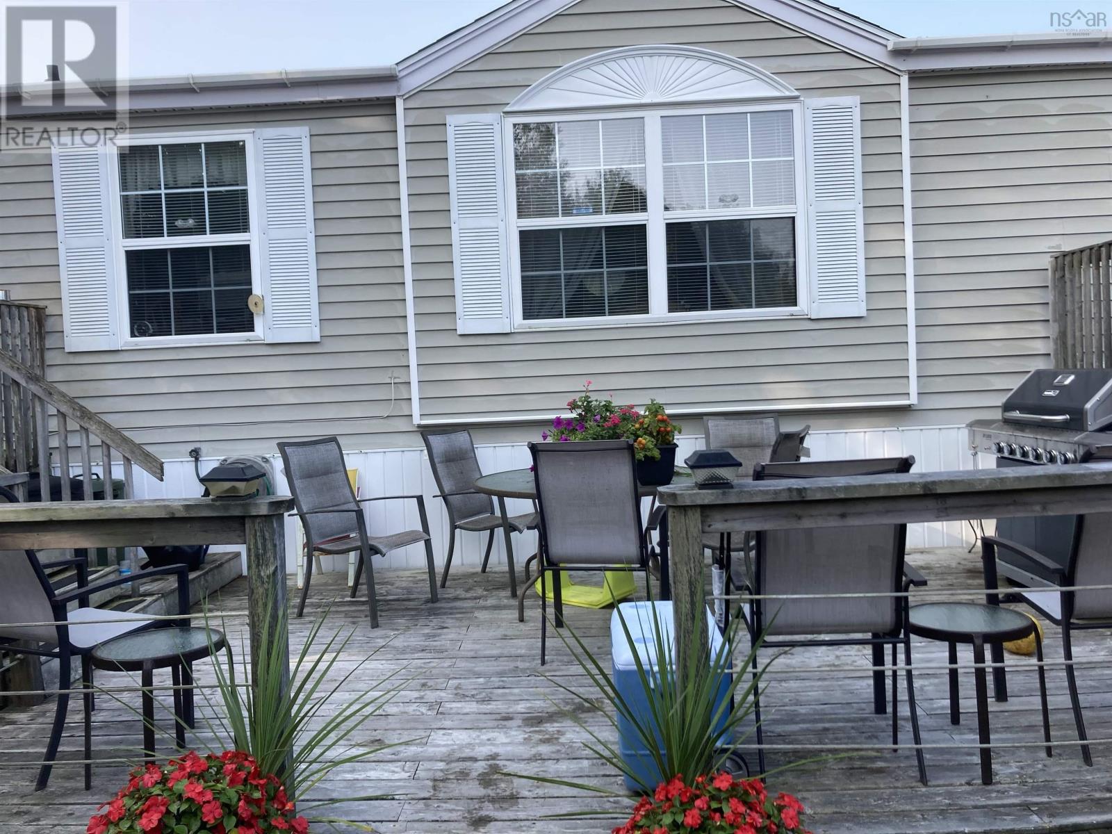 214 Parklane Drive, Lower Sackville, Nova Scotia  B4C 2X1 - Photo 2 - 202604143