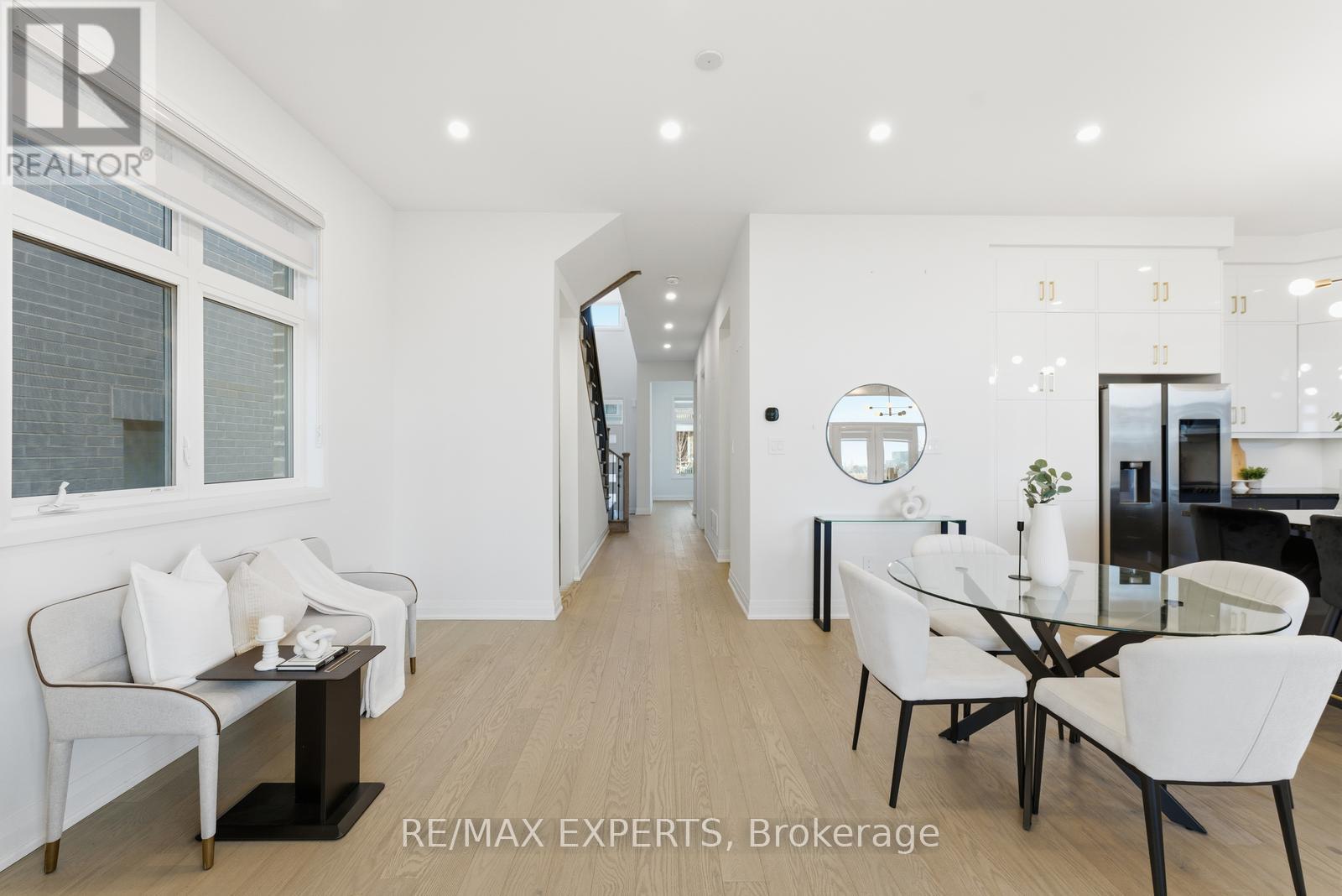 3299 Harasym Trail, Oakville, Ontario  L6H 3S1 - Photo 8 - W12630618