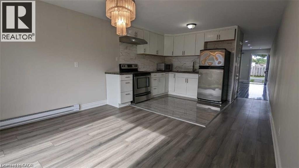 8646 Willoughby Drive Unit# 18, Niagara Falls, Ontario  L2G 6X7 - Photo 3 - 40812755