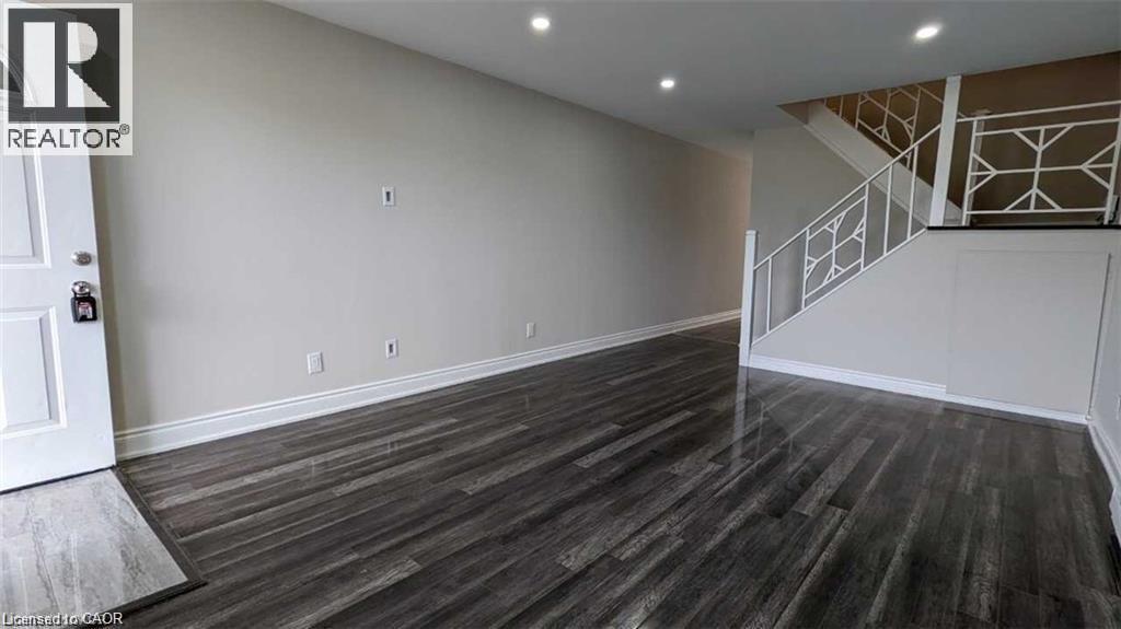 8646 Willoughby Drive Unit# 18, Niagara Falls, Ontario  L2G 6X7 - Photo 4 - 40812755