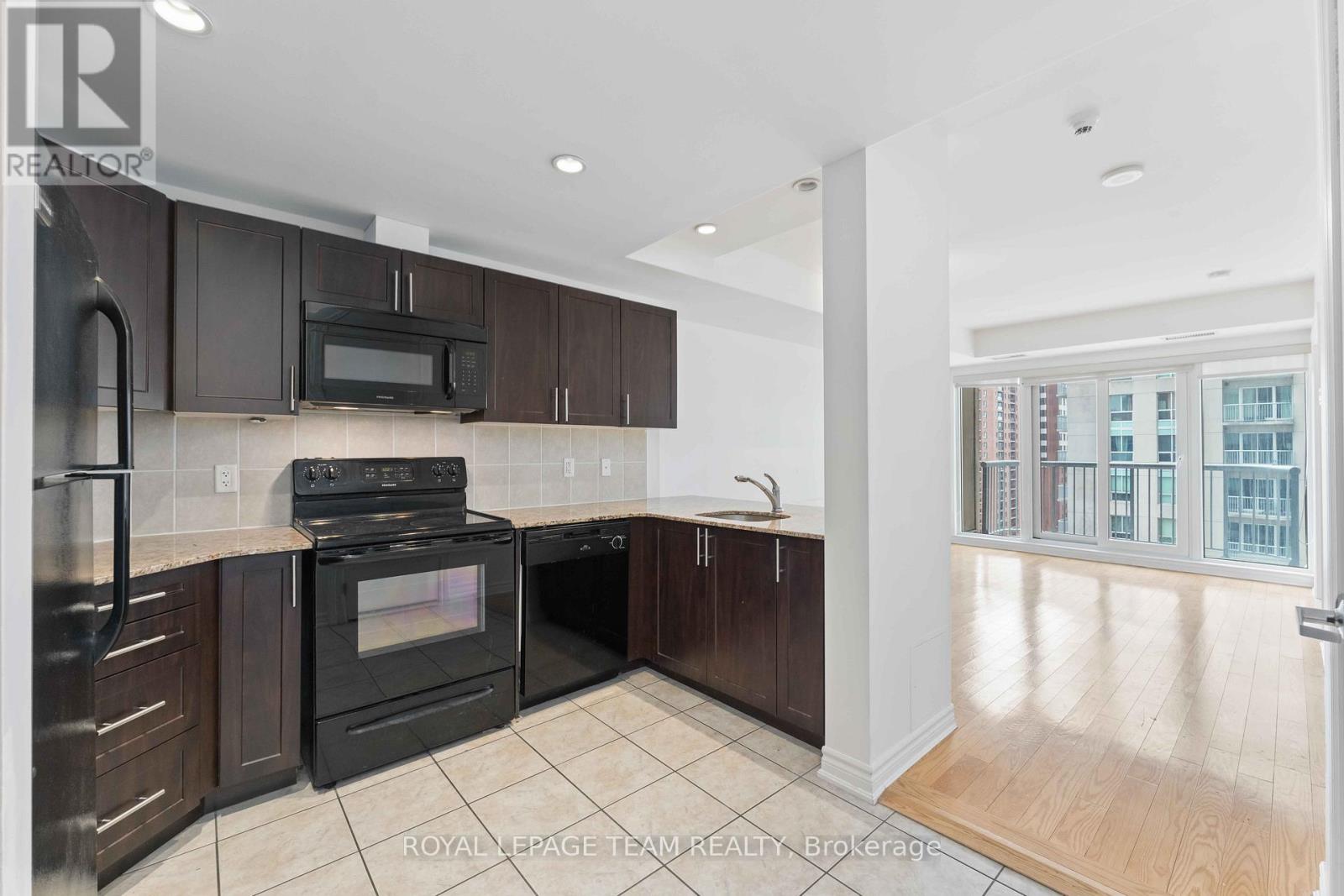 1210 - 234 Rideau Street, Ottawa, Ontario  K1N 5X8 - Photo 14 - X12890002