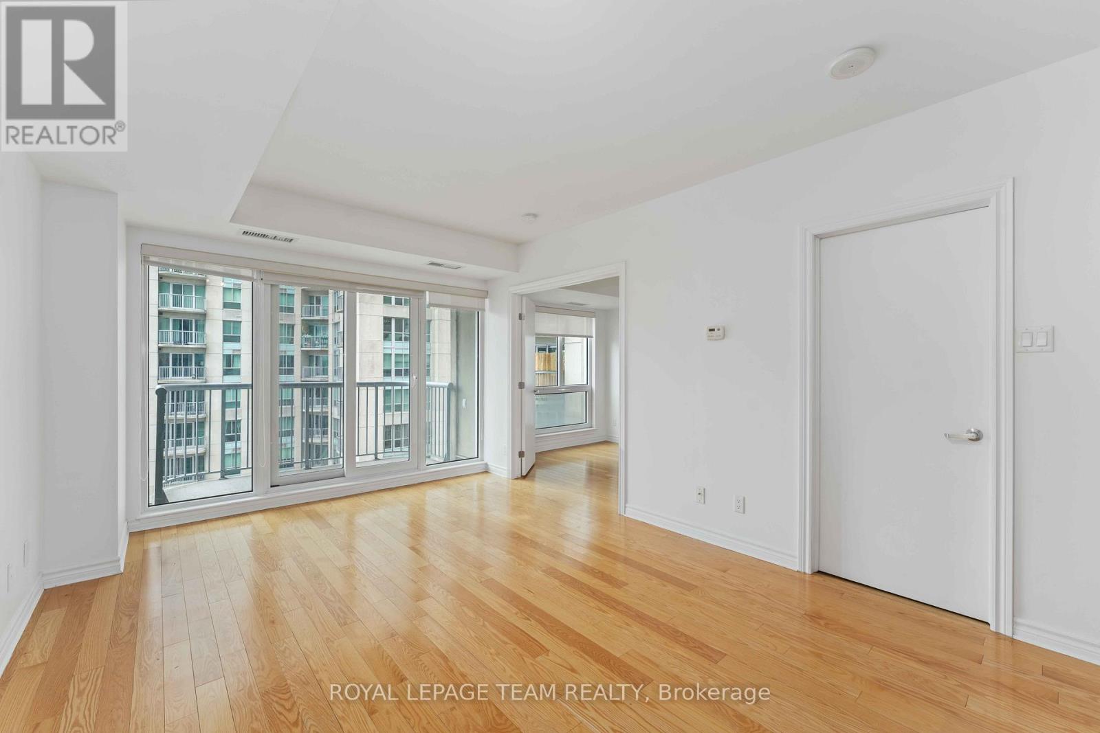 1210 - 234 Rideau Street, Ottawa, Ontario  K1N 5X8 - Photo 6 - X12890002