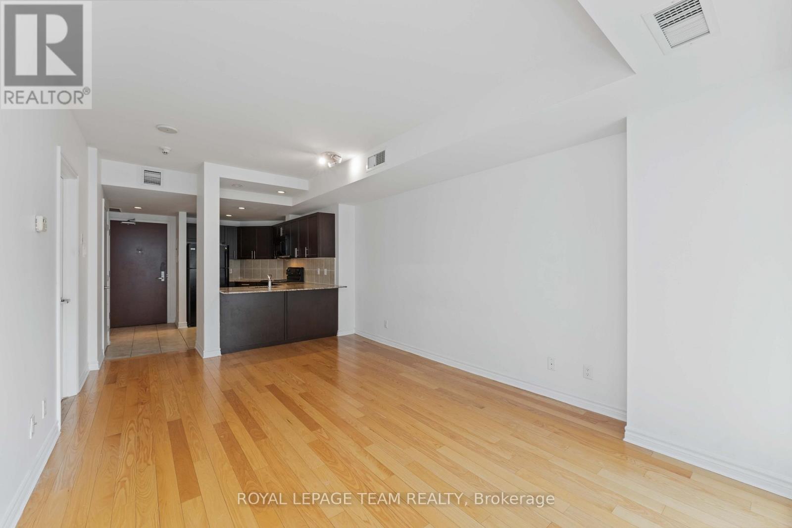 1210 - 234 Rideau Street, Ottawa, Ontario  K1N 5X8 - Photo 8 - X12890002