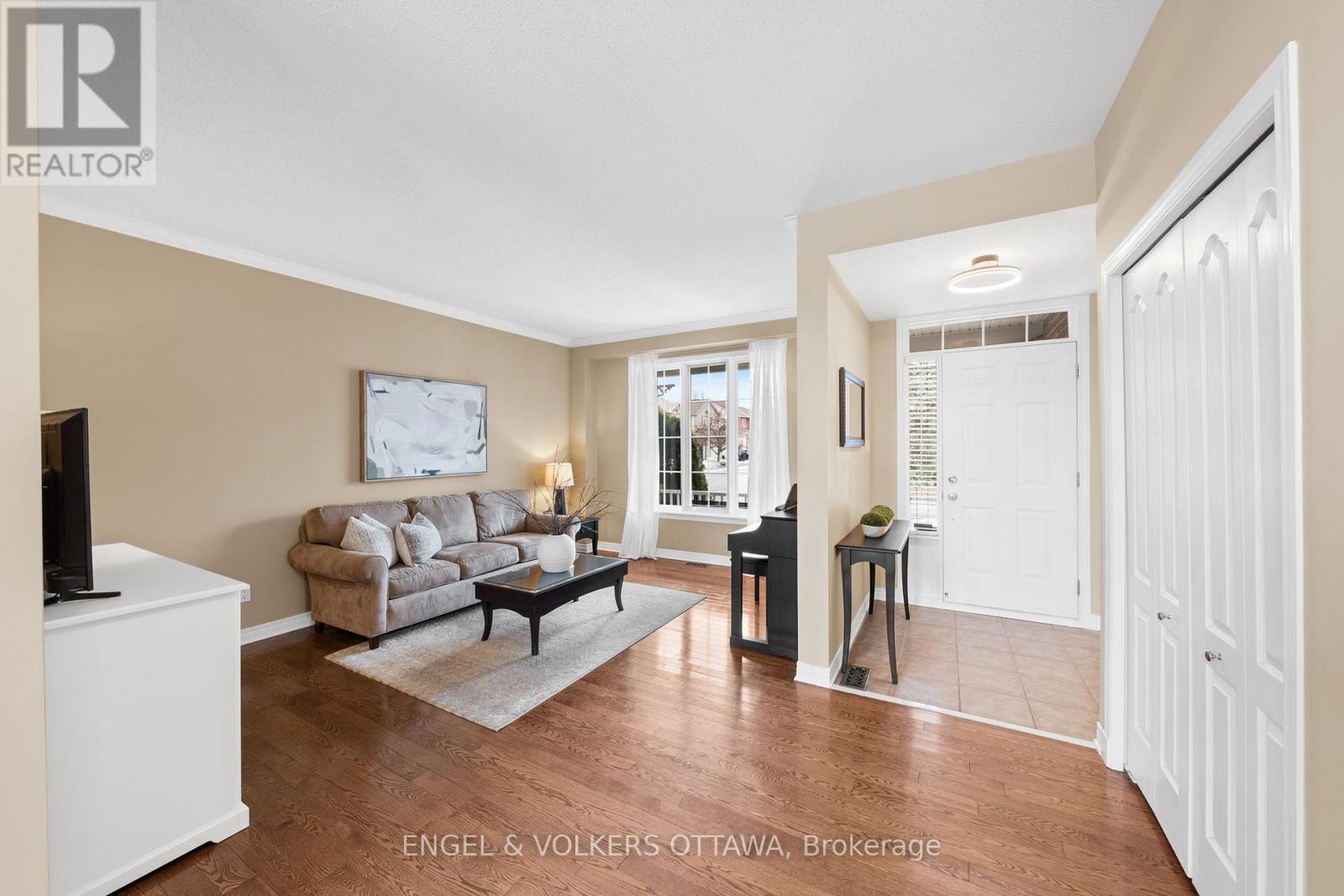 113 Maple Stand Way, Ottawa, Ontario  K2G 6R3 - Photo 3 - X12890042