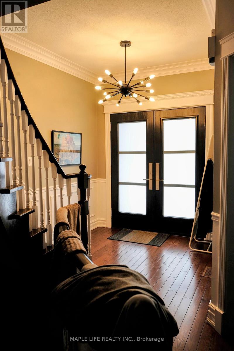 624 Amberwood Crescent, Pickering, Ontario  L1V 3T9 - Photo 2 - E12890006