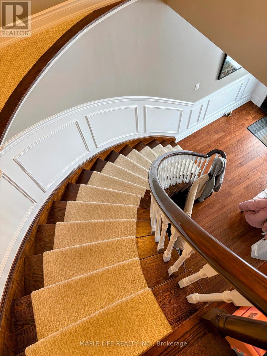 624 Amberwood Crescent, Pickering, Ontario  L1V 3T9 - Photo 9 - E12890006