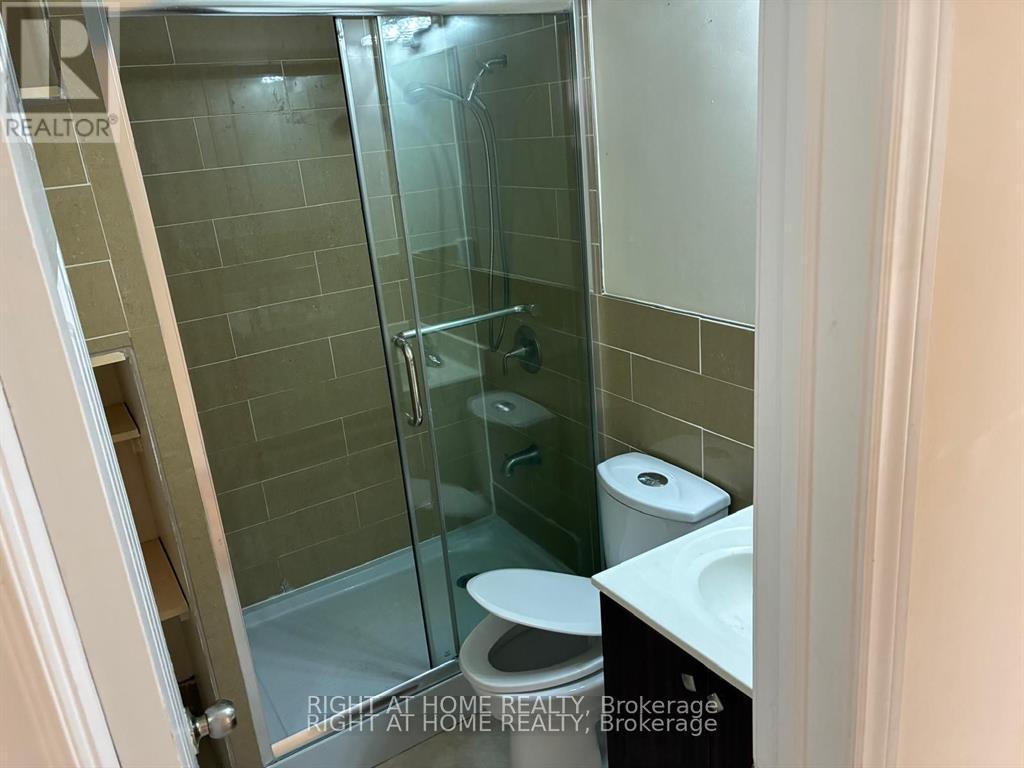 29 Roxanne Crescent, Toronto (Milliken), Ontario  M1V 4J5 - Photo 5 - E12890028