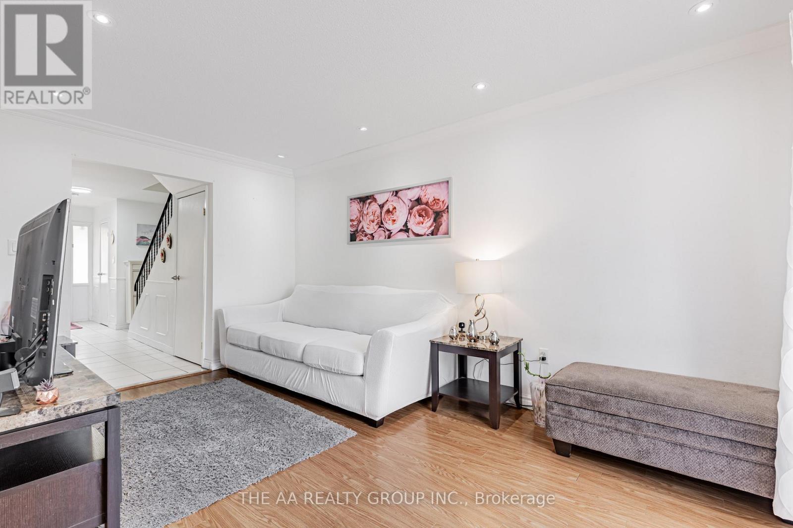 20 - 50 Bridletowne Circle, Toronto, Ontario  M1W 2G8 - Photo 5 - E12890054