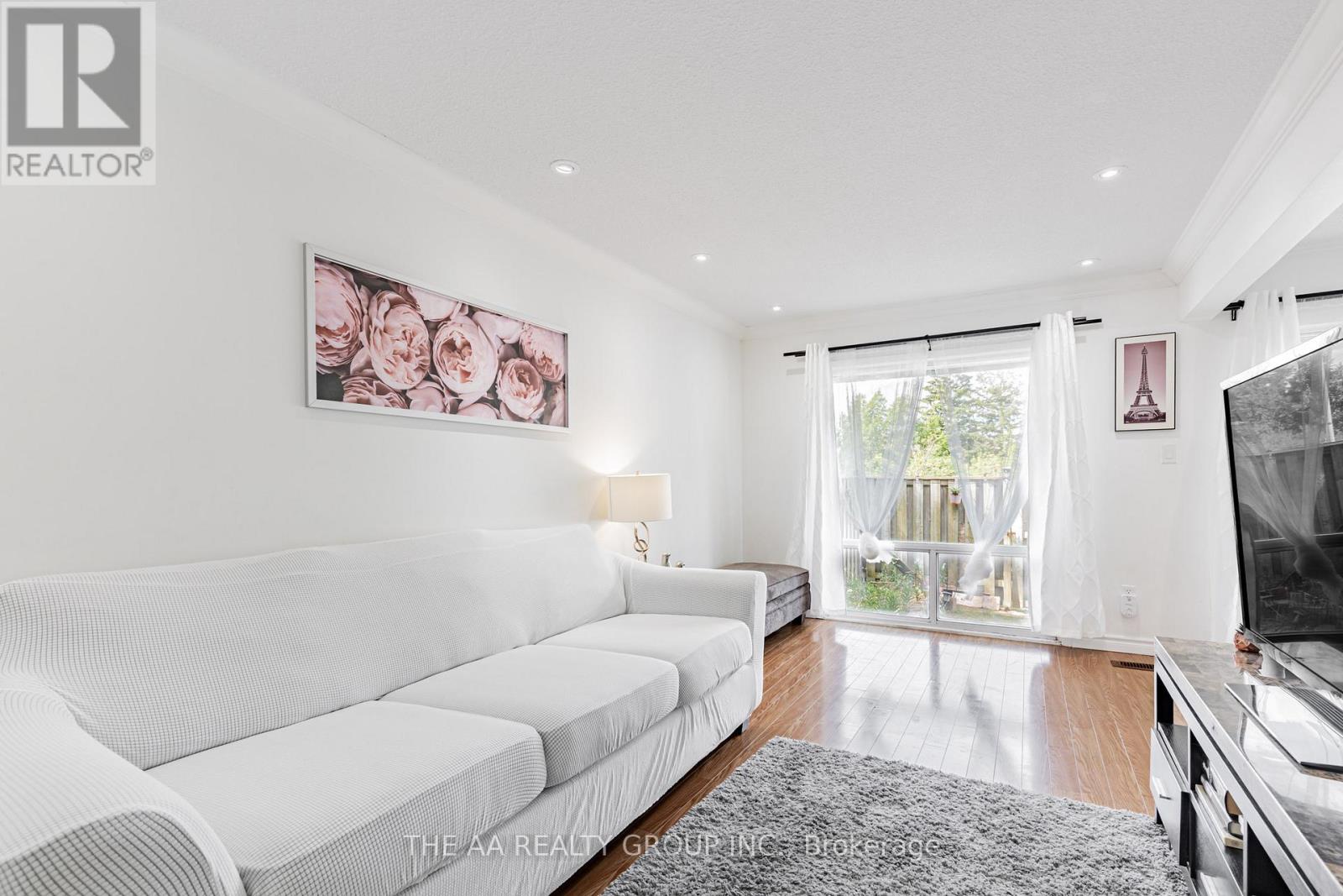 20 - 50 Bridletowne Circle, Toronto, Ontario  M1W 2G8 - Photo 7 - E12890054