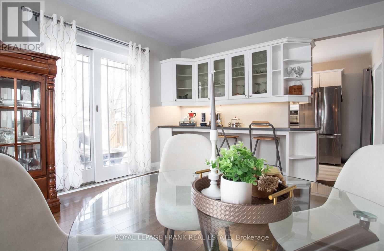 288 St Eloi Avenue, Oshawa, Ontario  L1H 2N5 - Photo 11 - E12890056