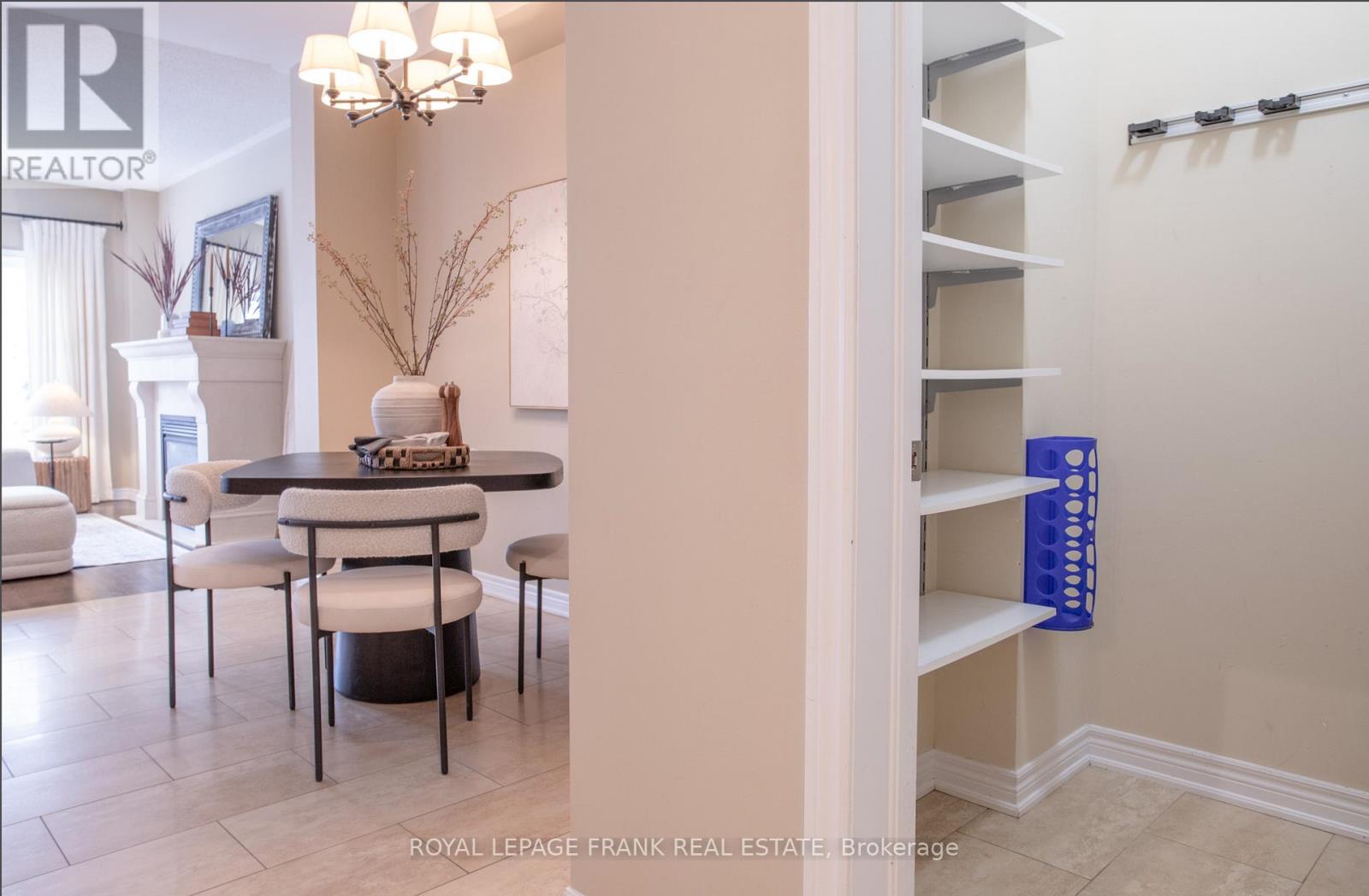 2309 Wuthering Heights Way, Oakville (Bc Bronte Creek), Ontario  L6M 0E7 - Photo 9 - W12890052