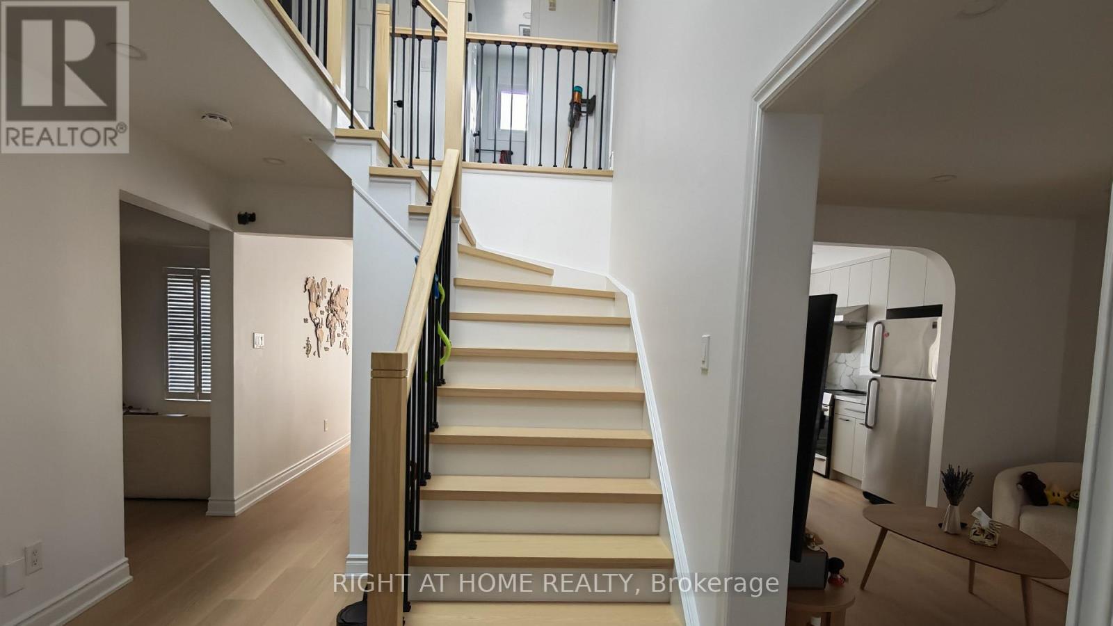 27 Patna Crescent, Vaughan, Ontario  L6A 1N6 - Photo 12 - N12889998
