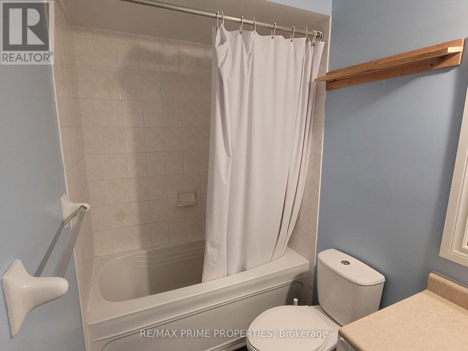 124 Glasgow Crescent, Georgina, Ontario  L4P 4B1 - Photo 10 - N12890058