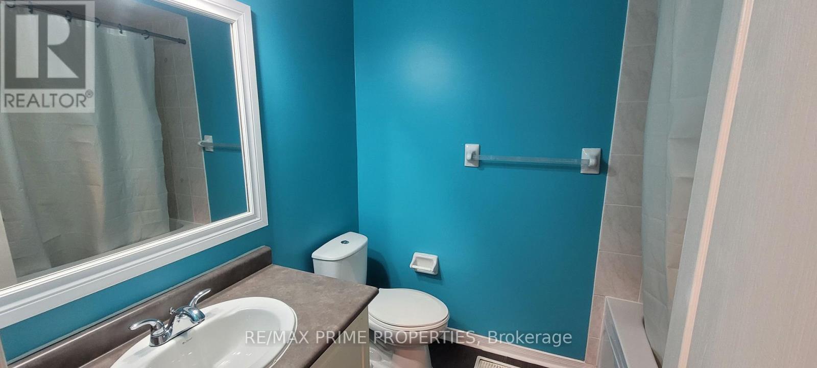 124 Glasgow Crescent, Georgina, Ontario  L4P 4B1 - Photo 15 - N12890058