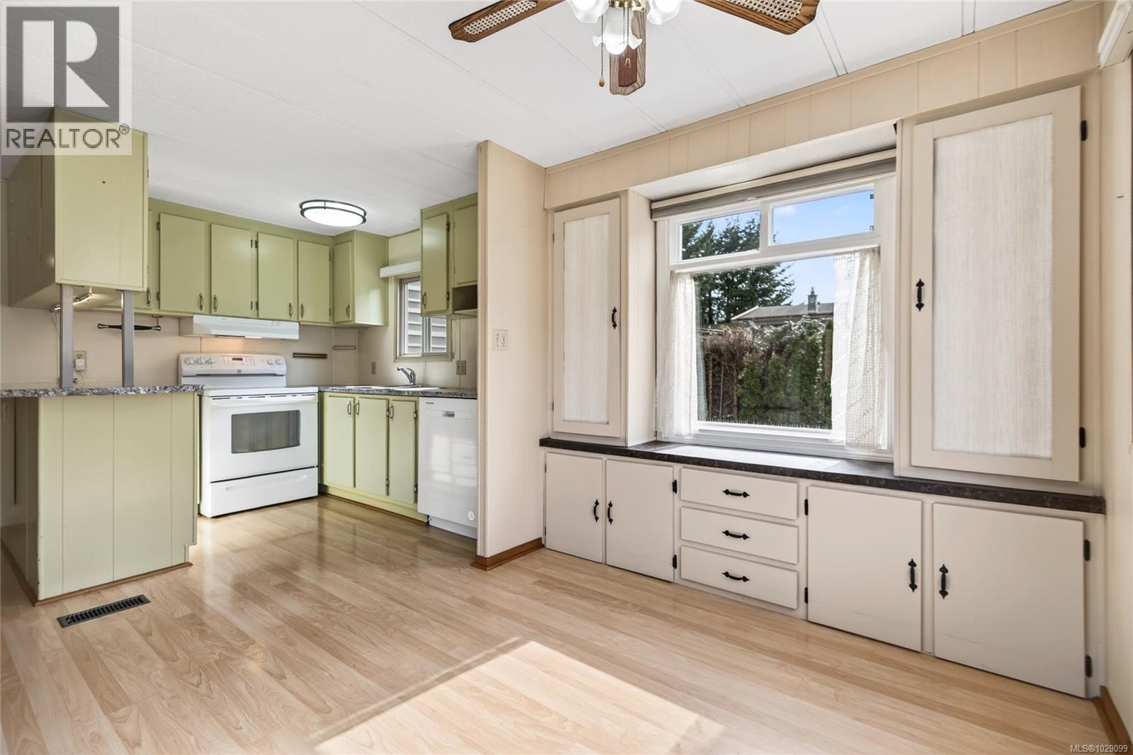 2619 Ulverston Ave, Cumberland, British Columbia  V0R 1S0 - Photo 12 - 1029099