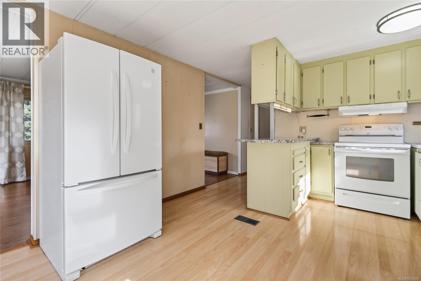 2619 Ulverston Ave, Cumberland, British Columbia  V0R 1S0 - Photo 14 - 1029099