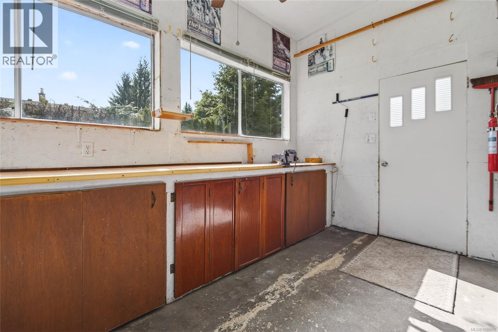 2619 Ulverston Ave, Cumberland, British Columbia  V0R 1S0 - Photo 25 - 1029099