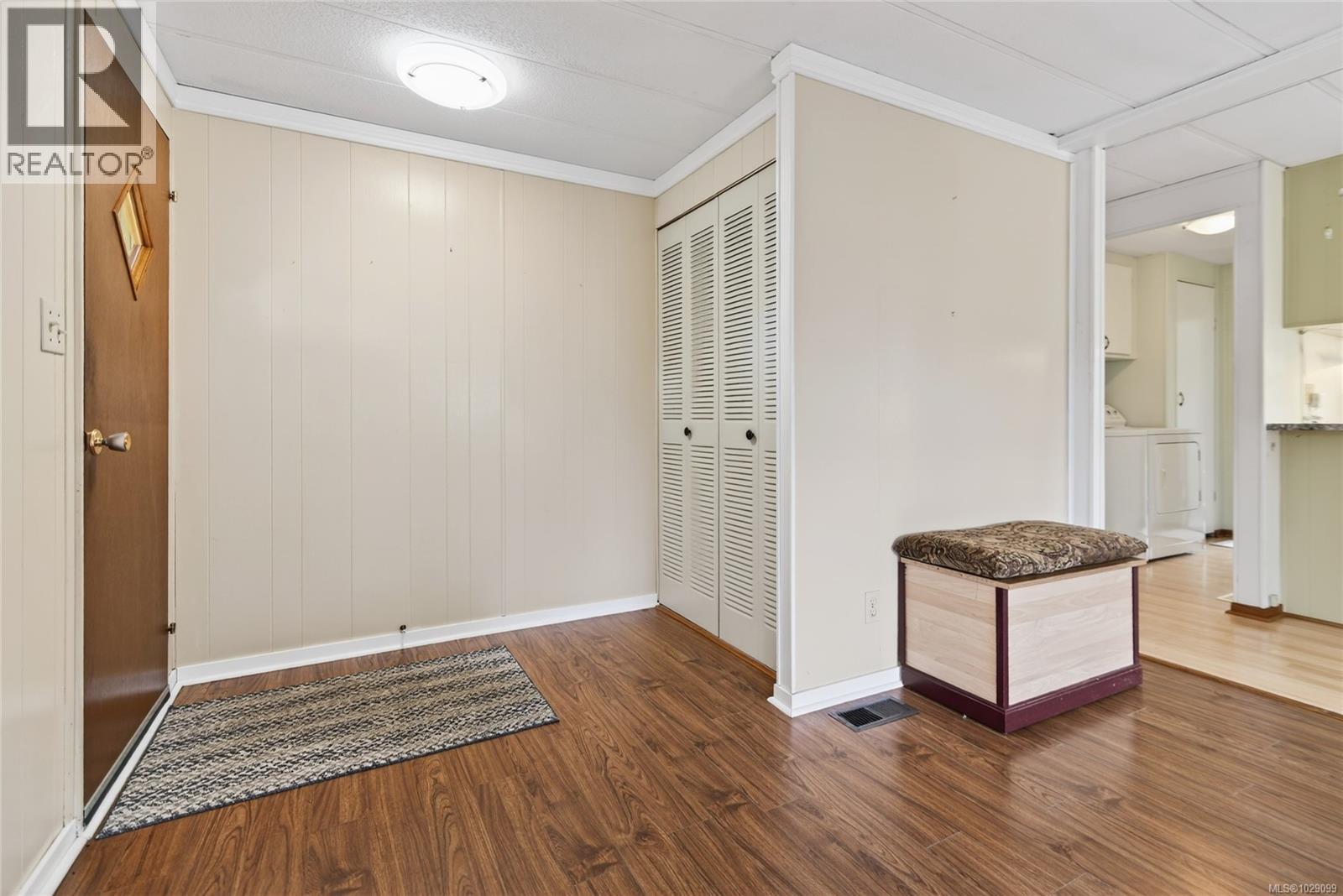 2619 Ulverston Ave, Cumberland, British Columbia  V0R 1S0 - Photo 4 - 1029099