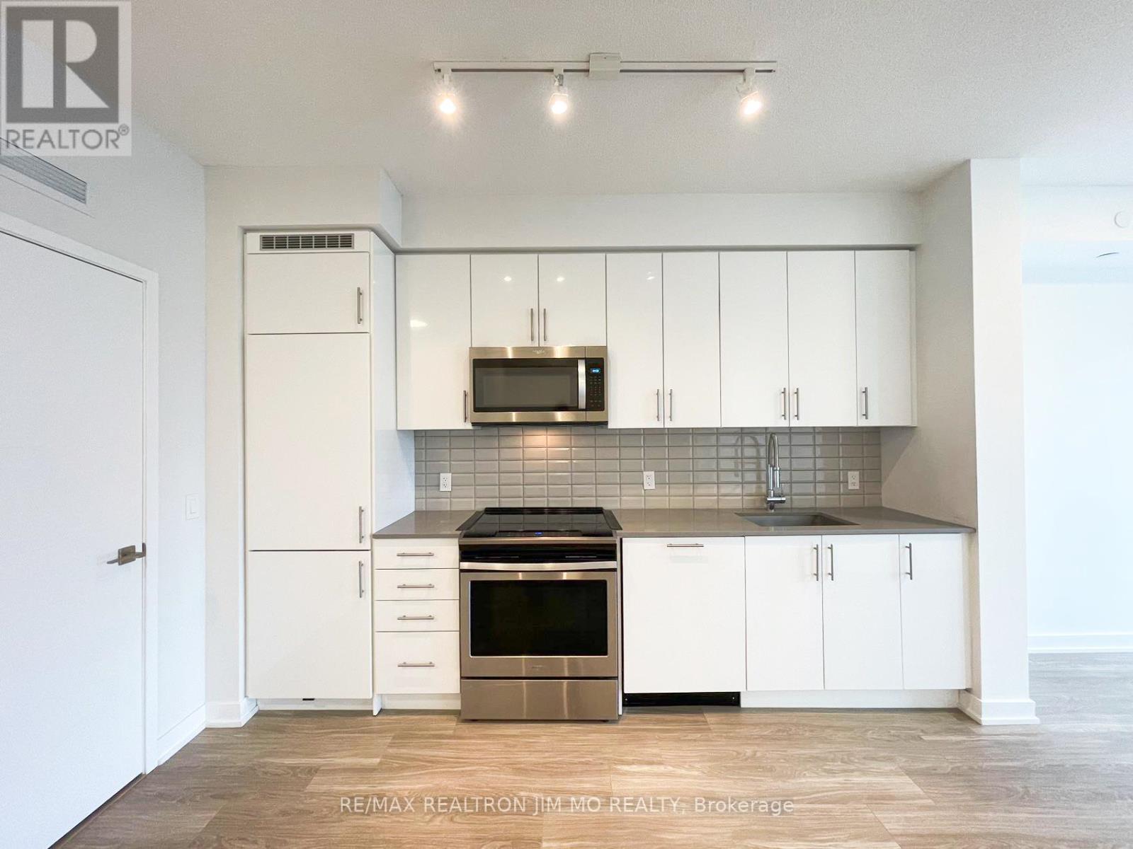 2614 - 4055 Parkside Village Drive, Mississauga (City Centre), Ontario  L5B 0K8 - Photo 4 - W12890004