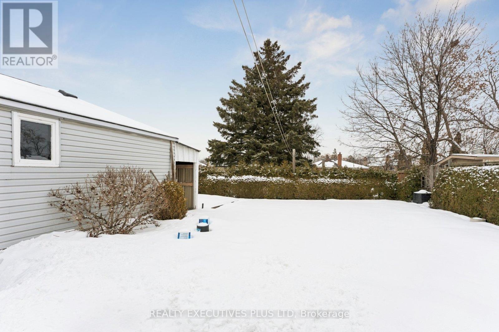 23 Helmsdale Crescent, Toronto (West Humber-Clairville), Ontario  M9V 3X8 - Photo 26 - W12890038