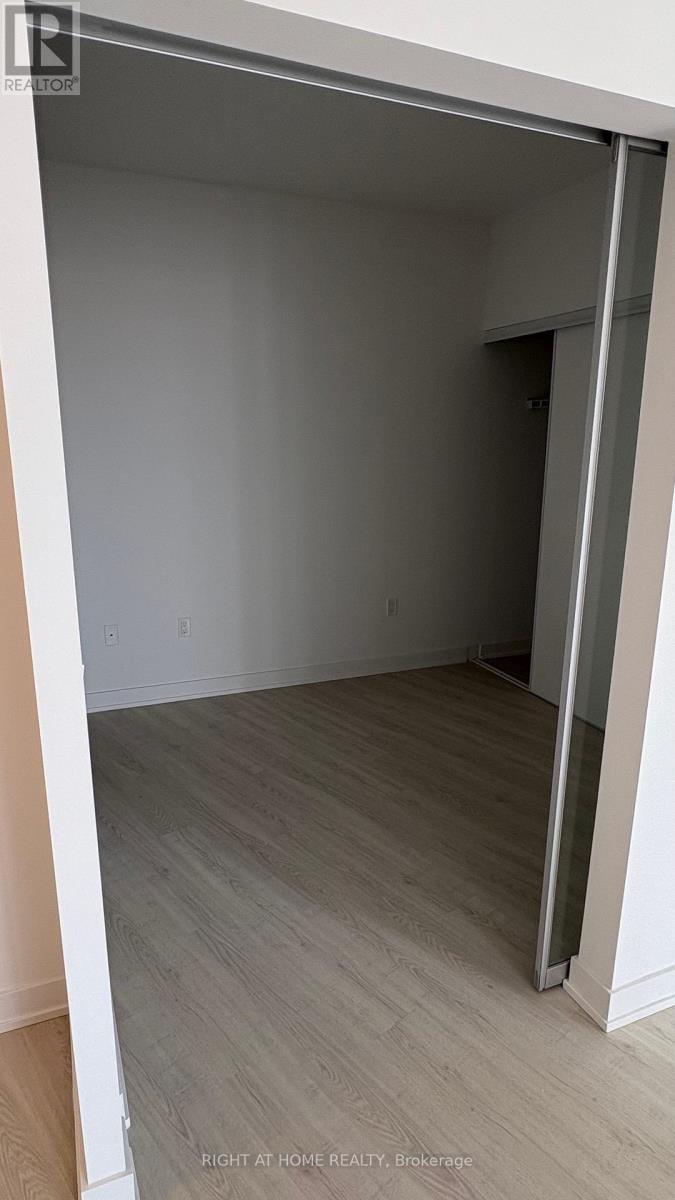 216 - 3883 Quartz Road, Mississauga (City Centre), Ontario  L5B 0M4 - Photo 11 - W12890046