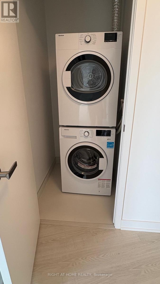 216 - 3883 Quartz Road, Mississauga (City Centre), Ontario  L5B 0M4 - Photo 15 - W12890046