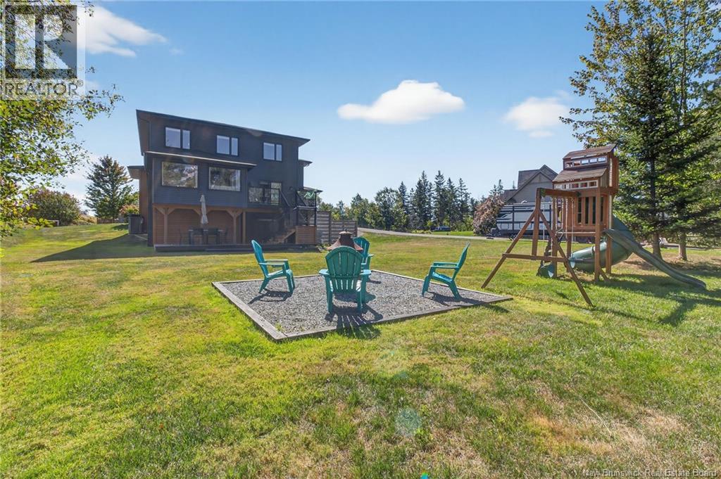 11 Samuel Street, Dieppe, New Brunswick  E1A 8S6 - Photo 3 - NB135163