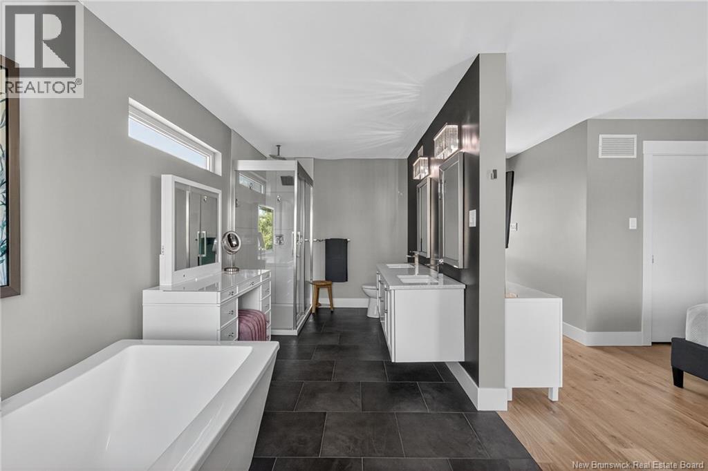 11 Samuel Street, Dieppe, New Brunswick  E1A 8S6 - Photo 32 - NB135163