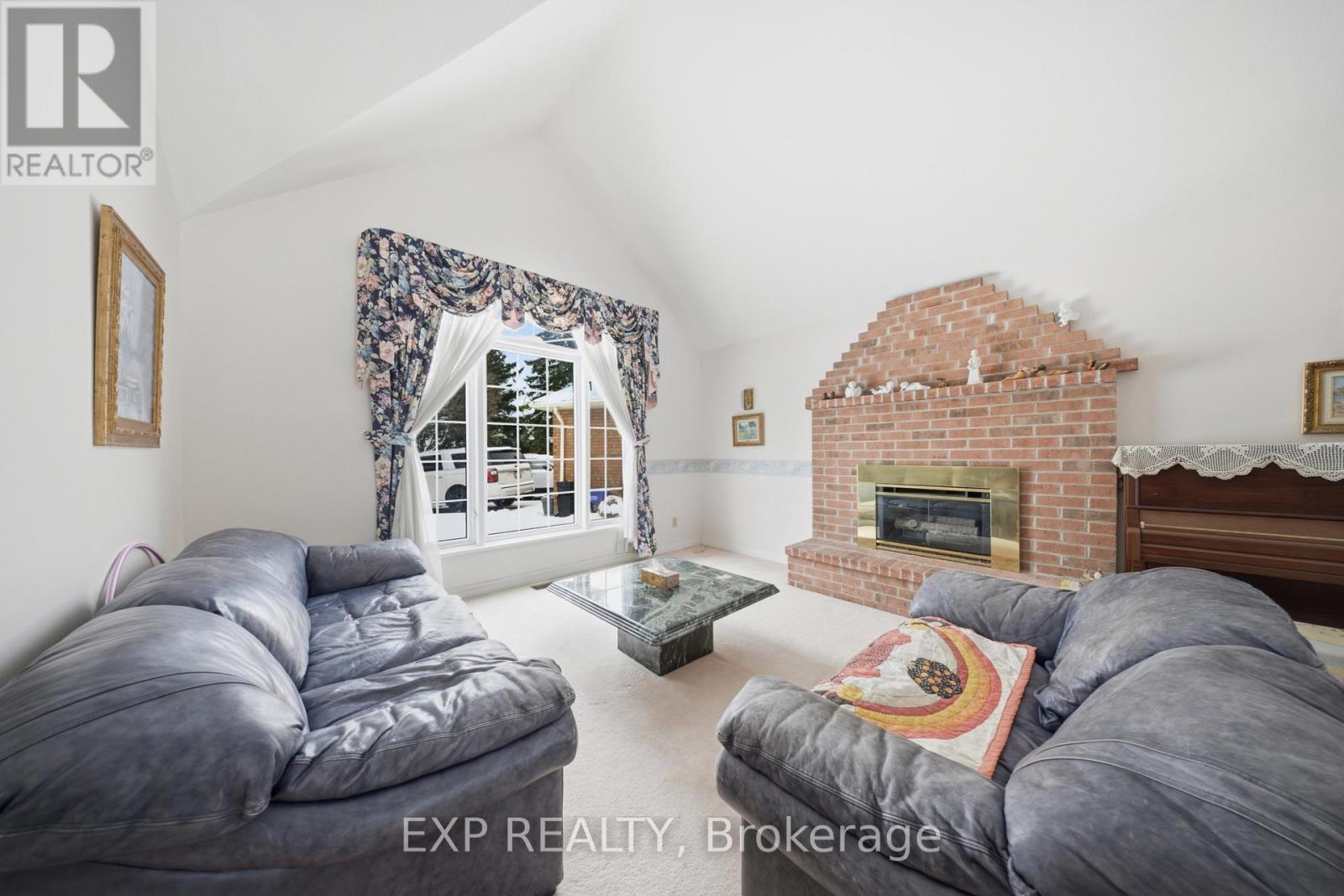 637 Deer Run Drive, Waterloo, Ontario  N2K 3H5 - Photo 9 - X12890036